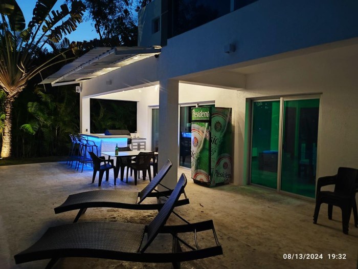 casas vacacionales y villas - Villa Amueblada en Venta y Renta - Playa Nueva Rom 4