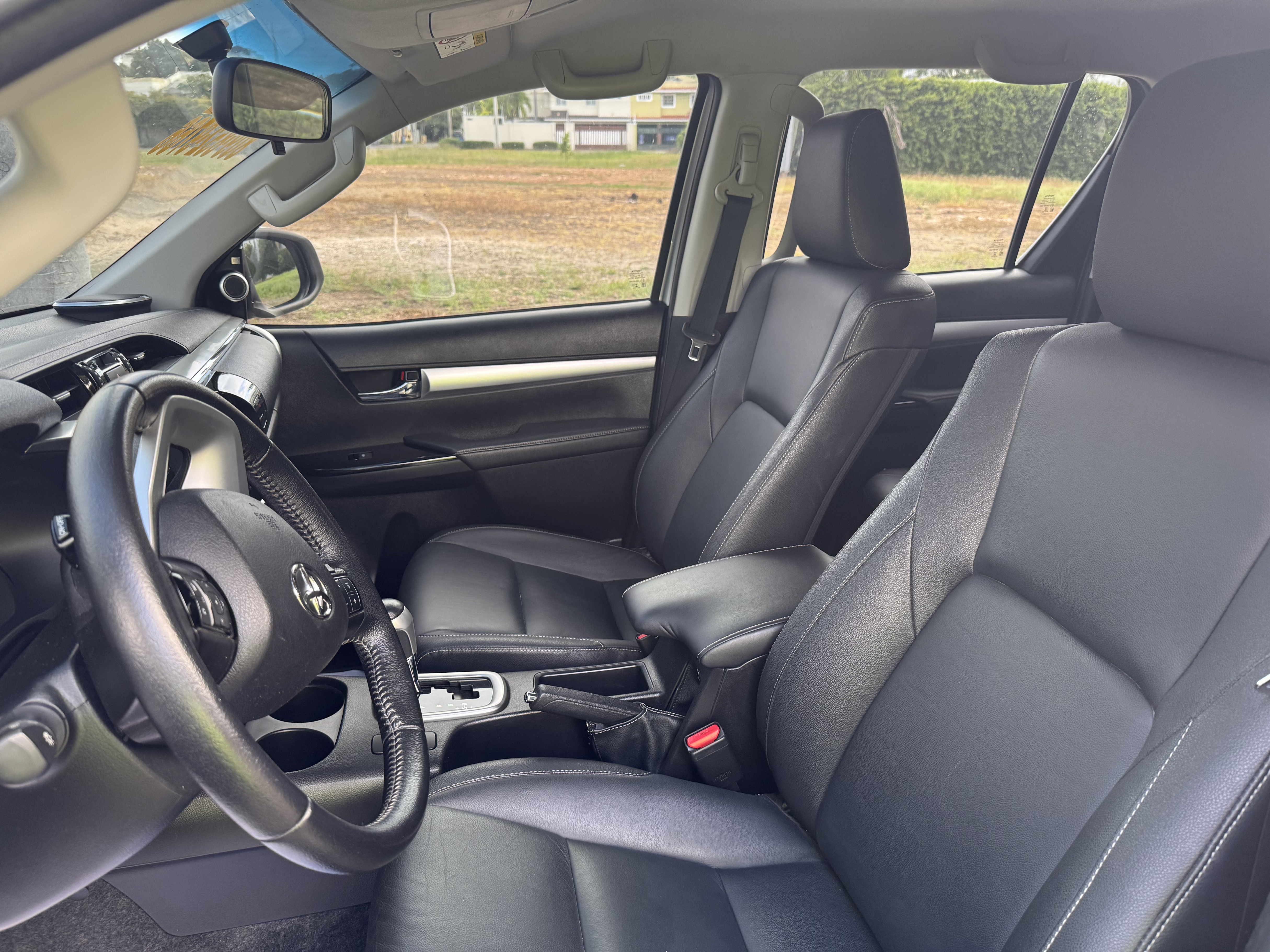 jeepetas y camionetas - 2023 toyota Hilux srv 2.8 6