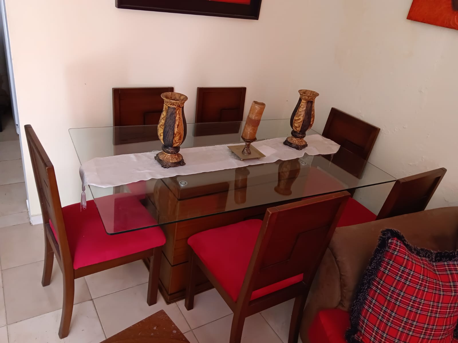 muebles y colchones - Comedor de cristal base de madera 0