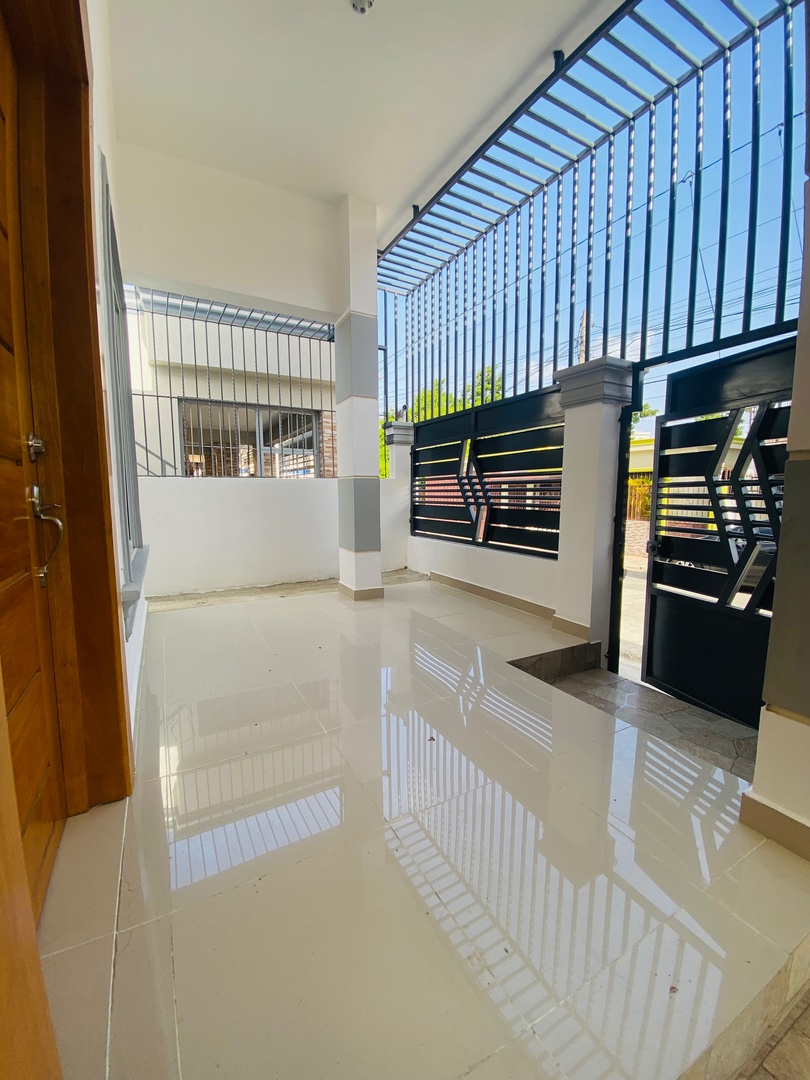 casas - CASA EN VENTA EN UNA URBANIZACIÓN PROXIMO AL JARDÍN BOTÁNICO DE SANTIAGO  2