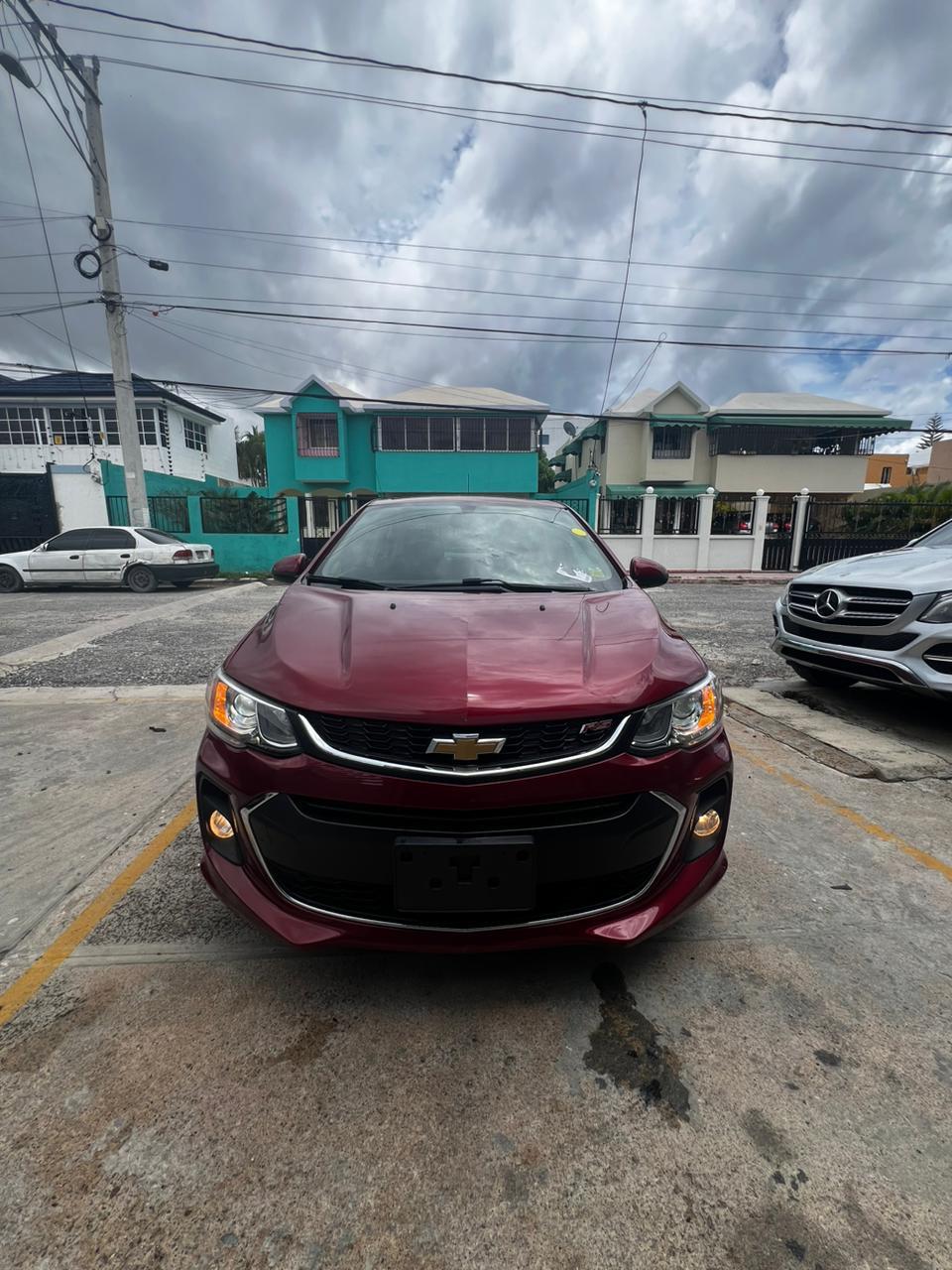 carros - Vendo Chevrolet Sonic Lt rs turbo 2017 importado 