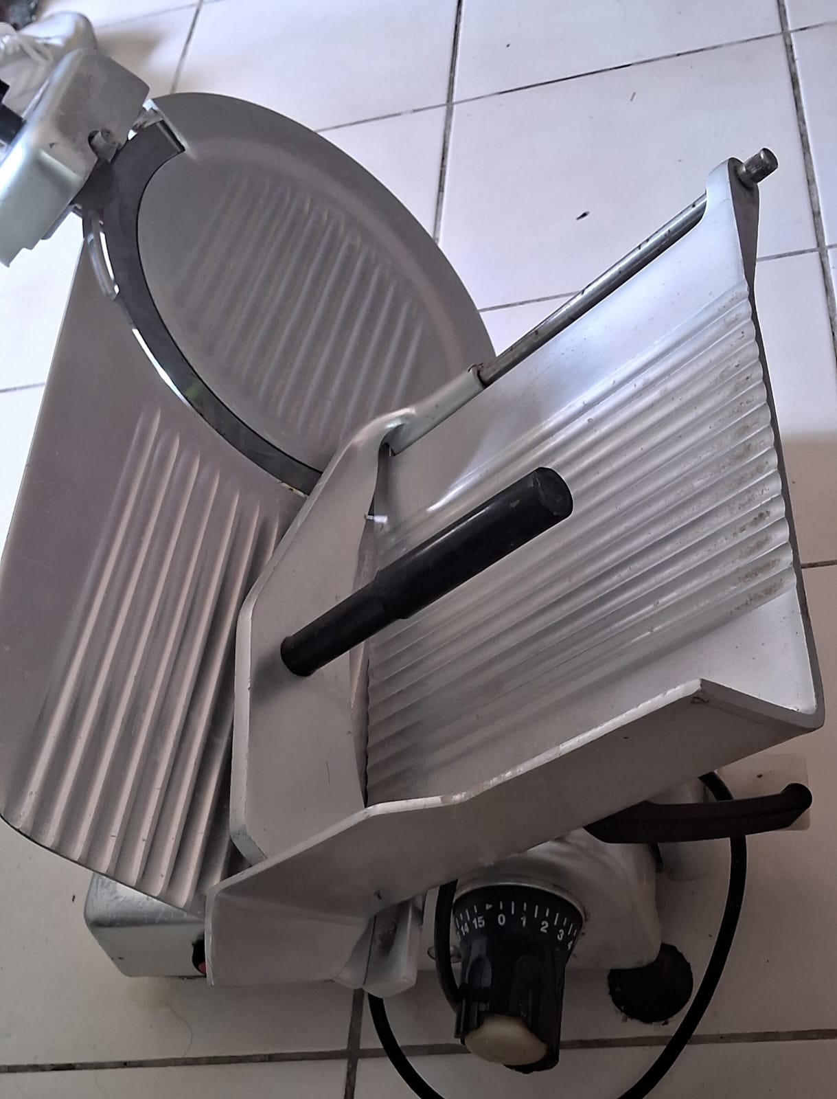 equipos profesionales - Vendo Rebanadora de embutidos  1