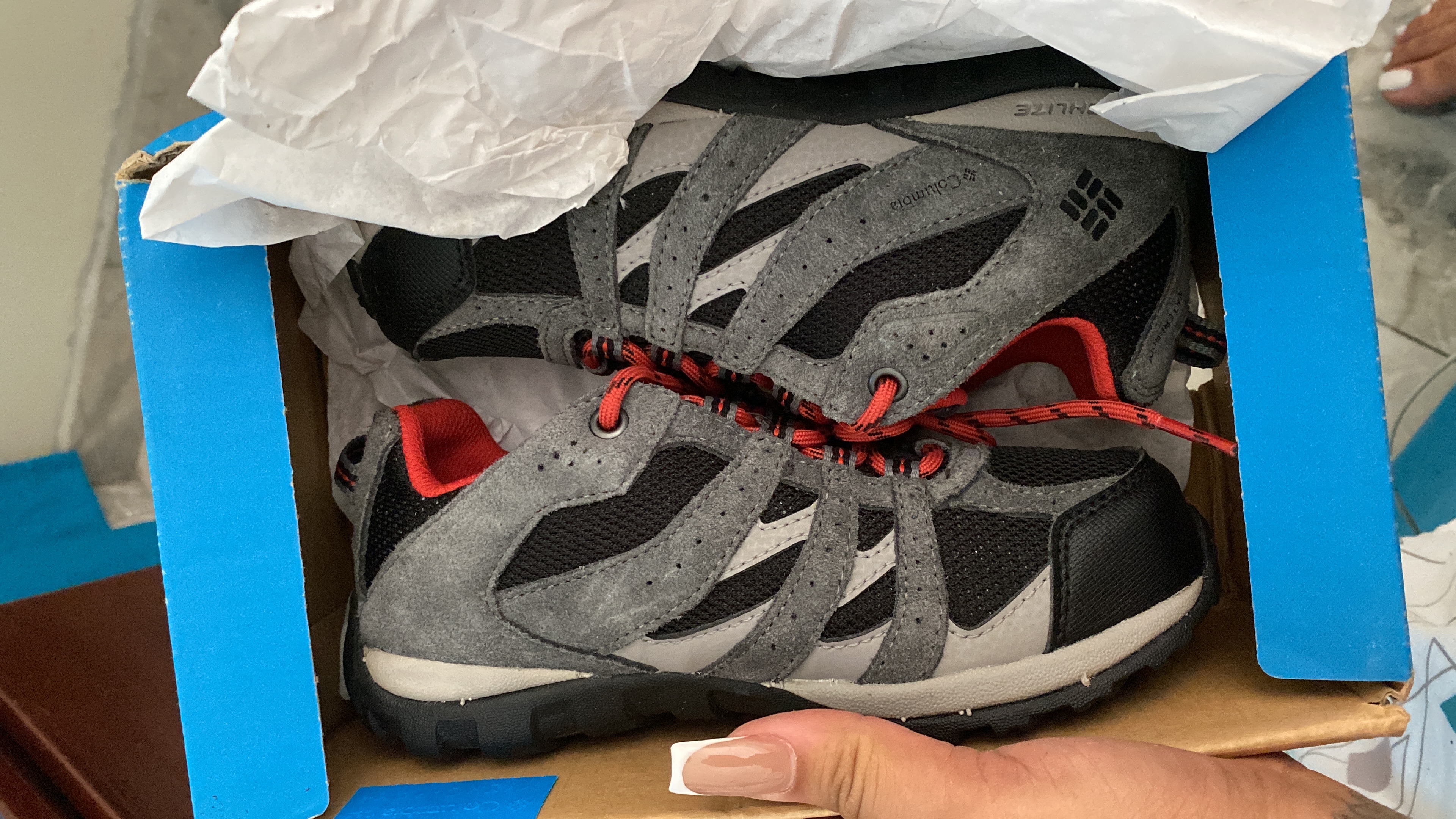 ropa y zapatos - tenía de Niños marca Columbia nuevos  3