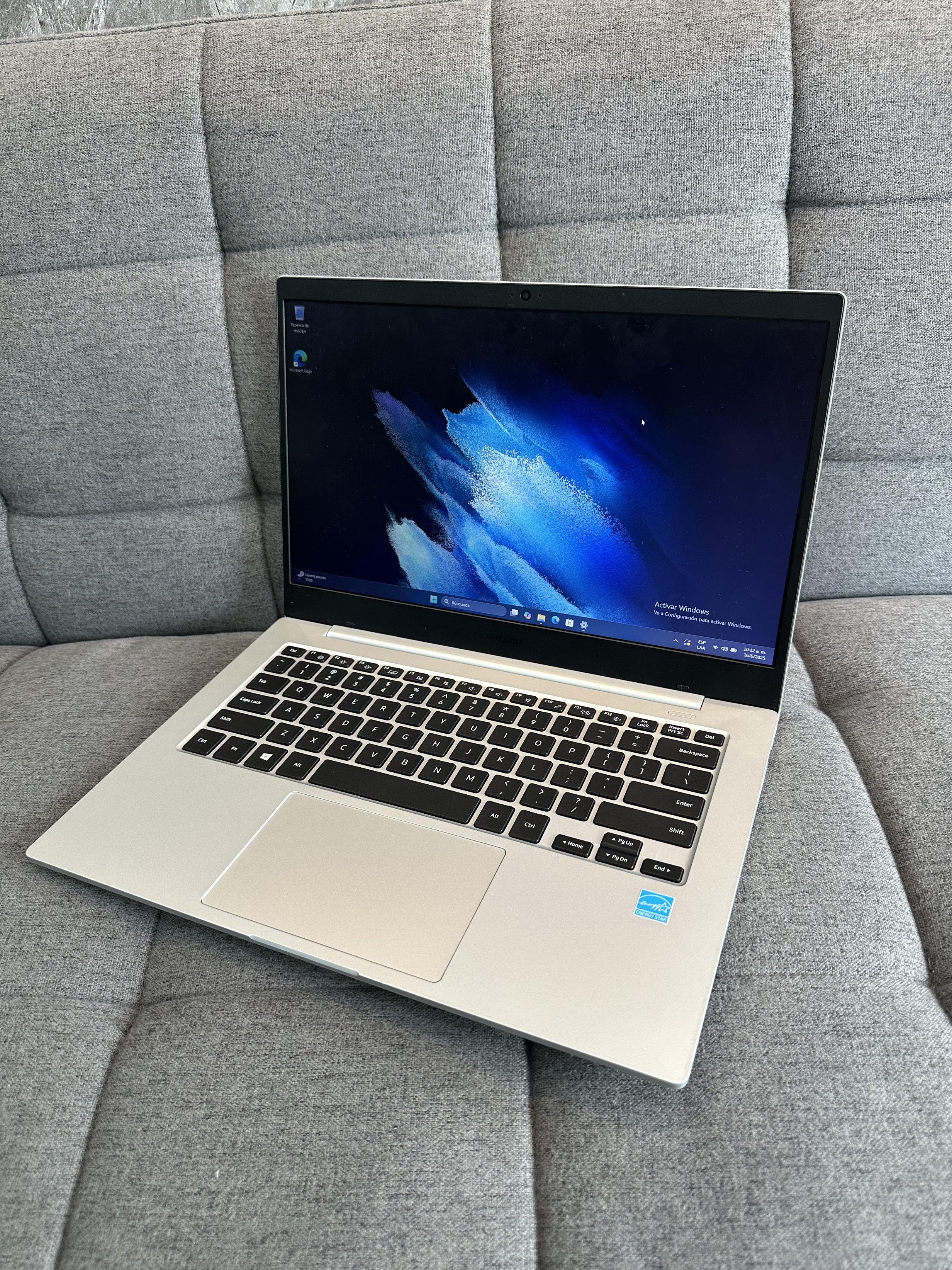 celulares y tabletas - Samsung Galaxy book go  1