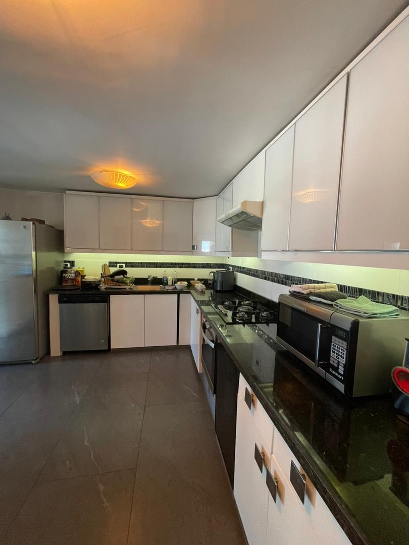 apartamentos - En Venta Apartamento de 3 Habitaciones  PISO ALTO  en los Cacicazgos. 1