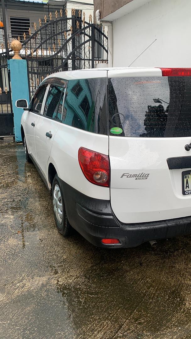 carros - Carro Mazda Familia Van 2018
 
 1
