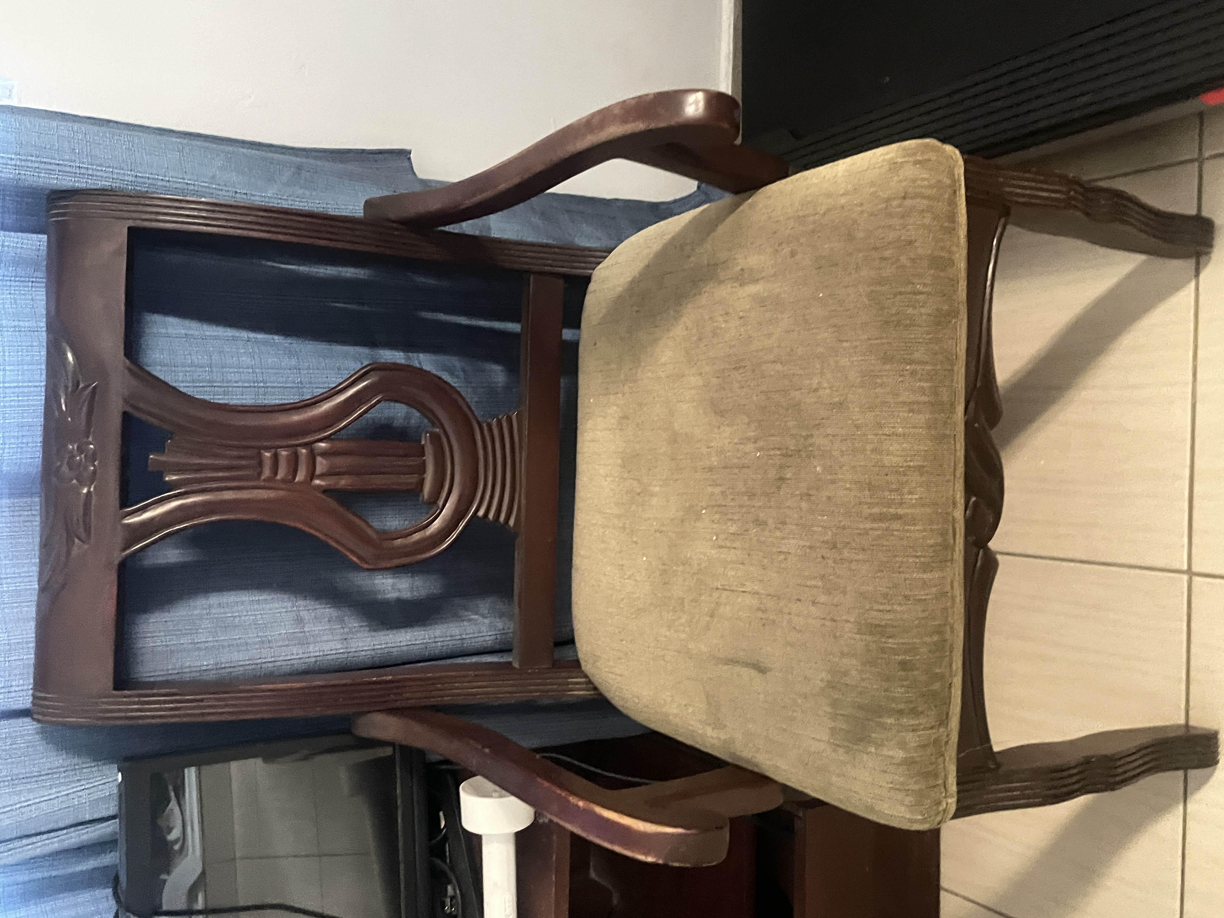 muebles y colchones - butacas en caoba 1