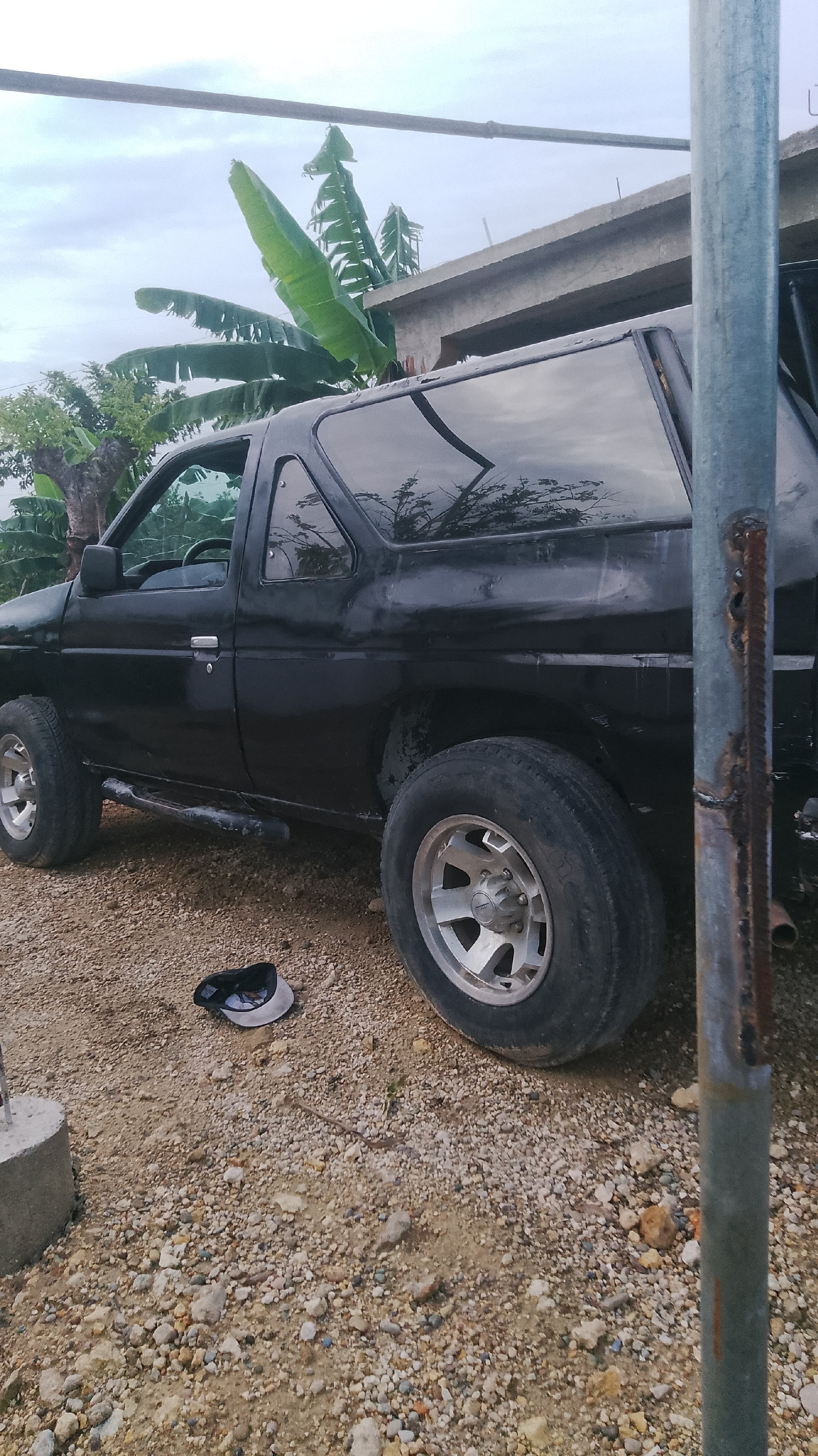 jeepetas y camionetas - se vendeinteresado llamar 