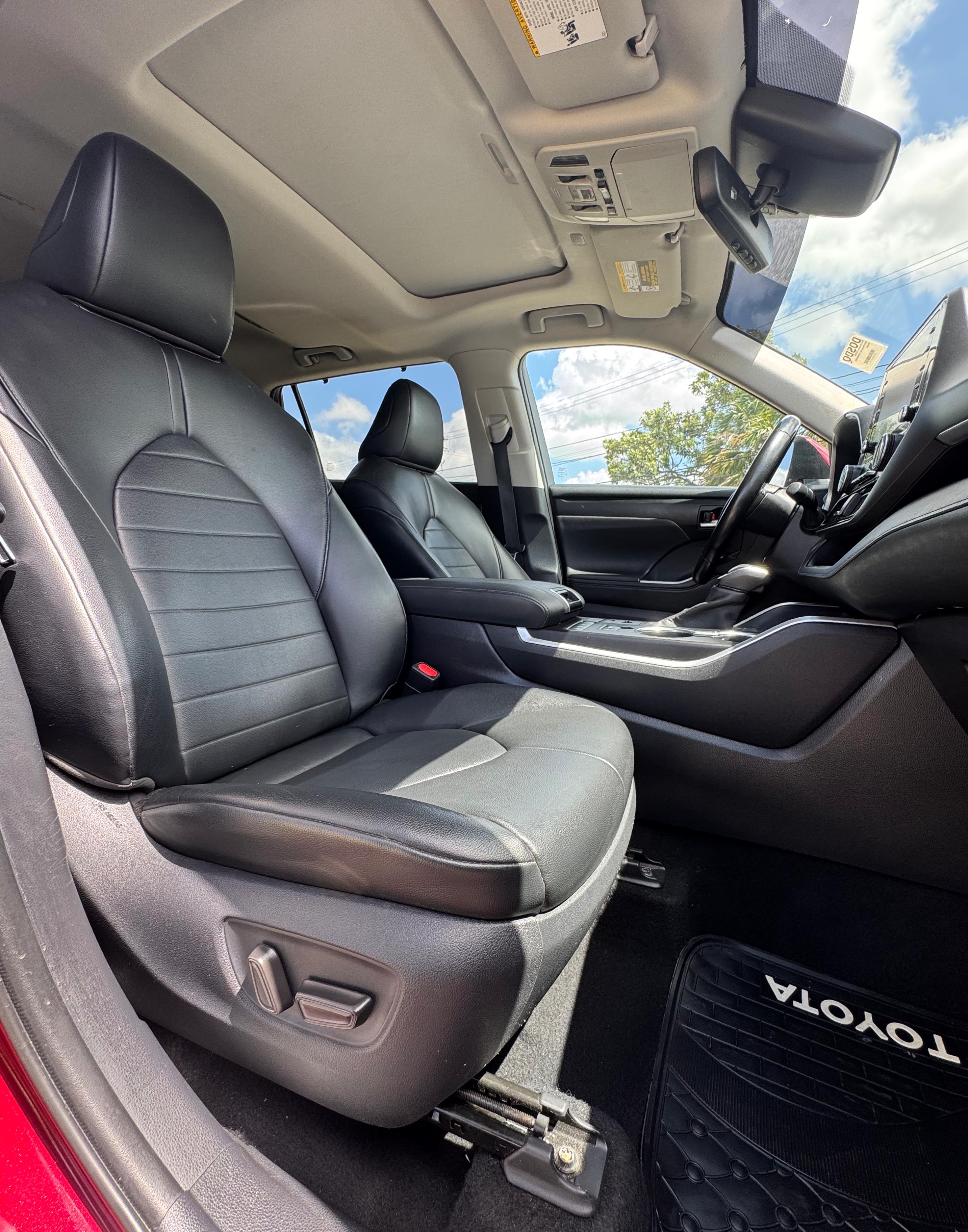 jeepetas y camionetas - Toyota Highlander 2020 XLE AWD 5
