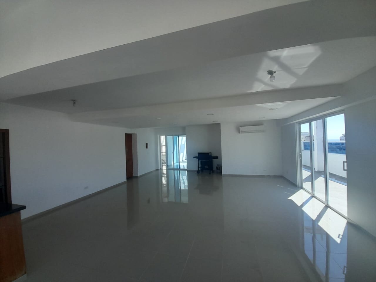 apartamentos - Se alquila en Bella vista 5