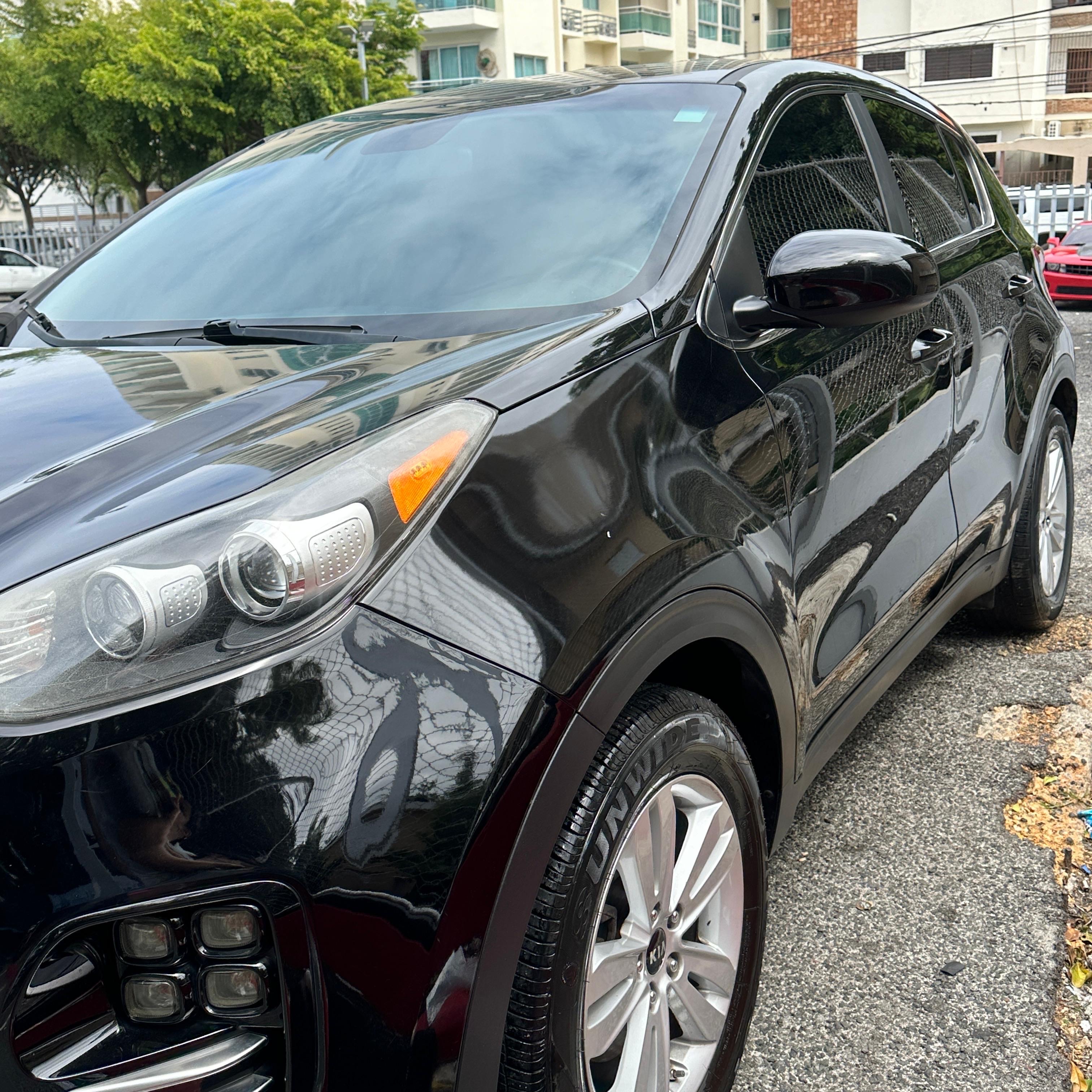 jeepetas y camionetas - KIA SPORTAGE 2017 NEGRA EN EXCELENTES CONDICIONES  0
