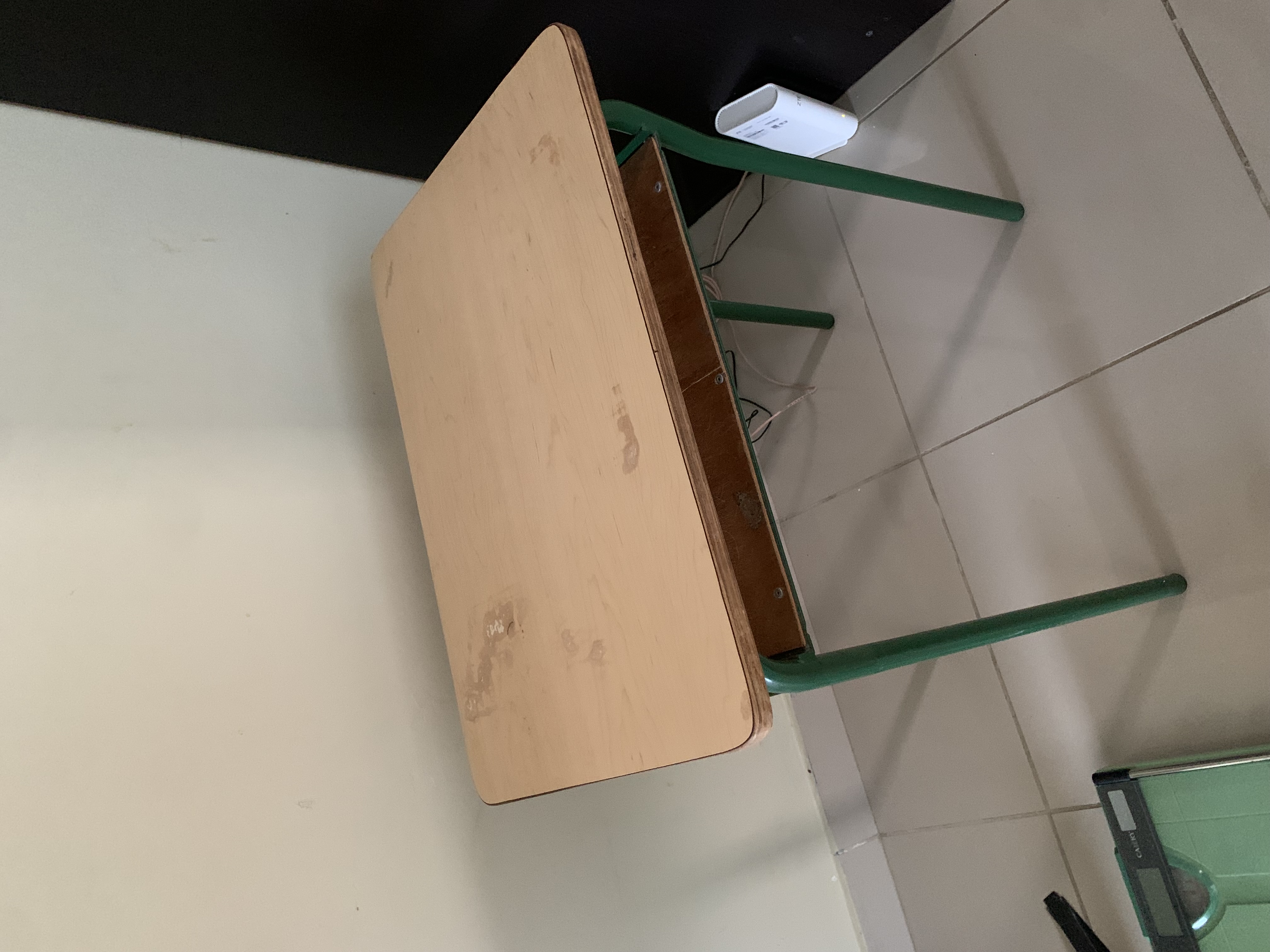 decoración y accesorios - Vendo Mesita tipo Butaca 2