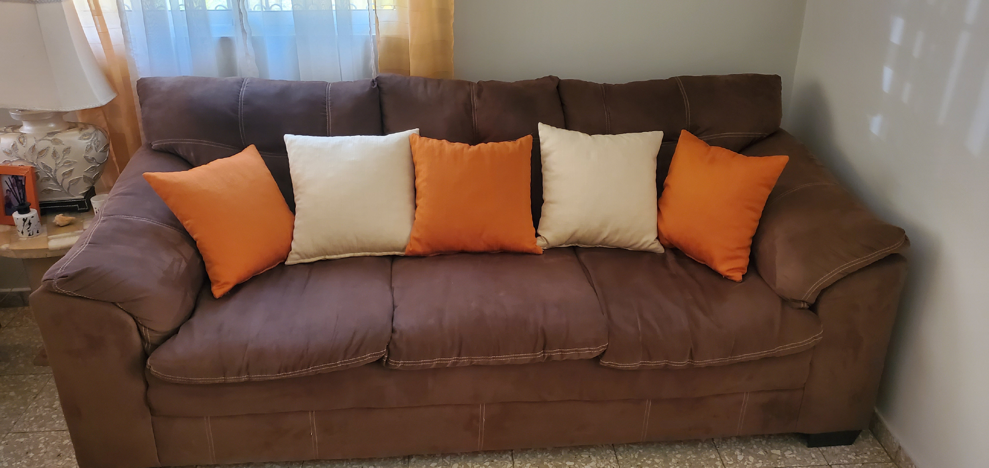muebles y colchones - Mueble de Microfibra de 3 espacios  2