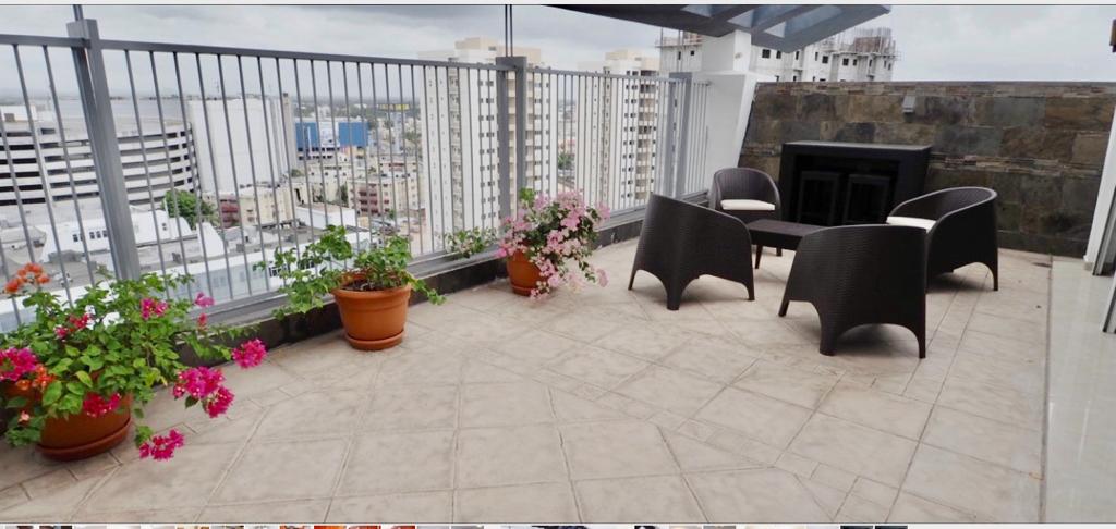 apartamentos - Vendo Apartamento Sin Amueblar En Piantini Sin Int