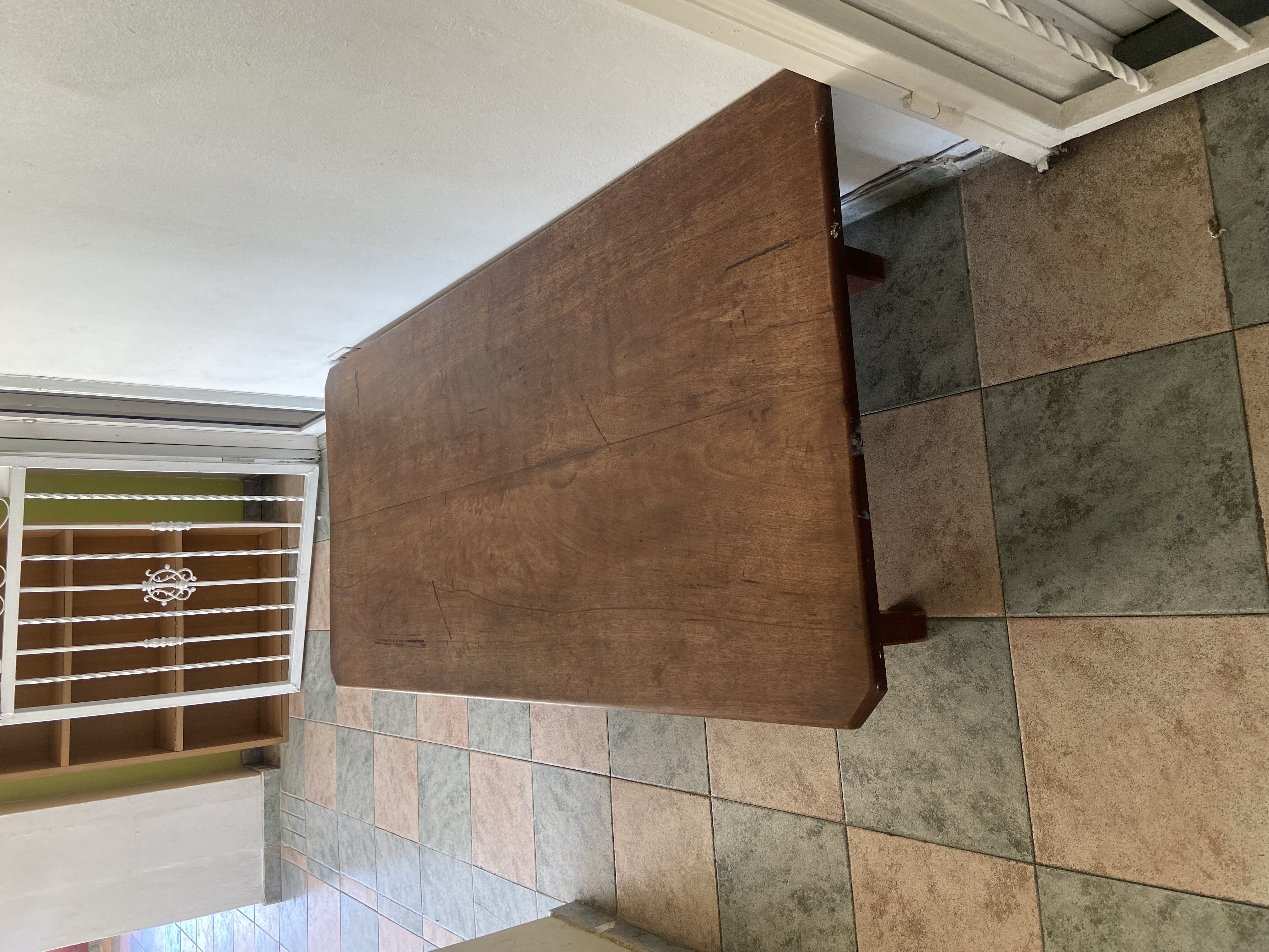 muebles y colchones - SE VENDE MESA EN CAOBA 2