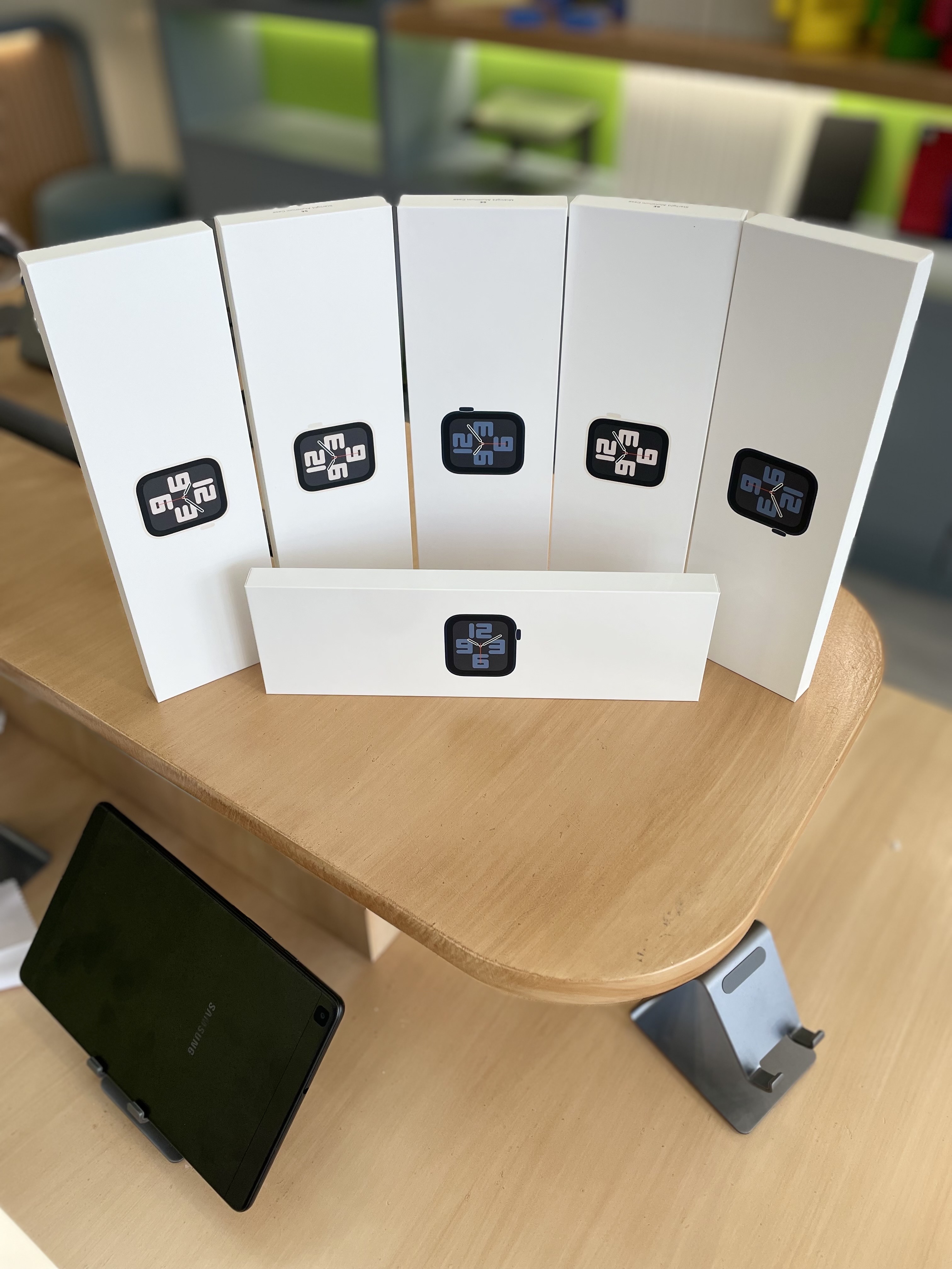 otros electronicos - APPLE WATCH SE (2DA GENERACIÓN) 40MM$14,500 7