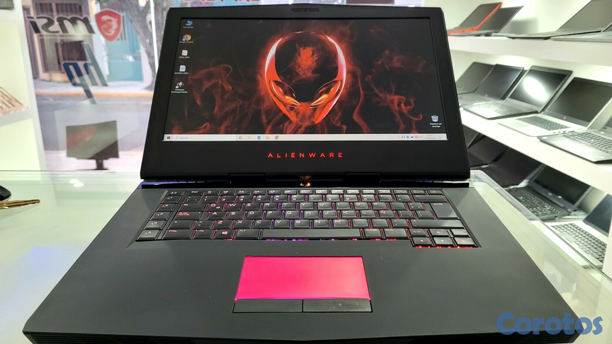computadoras y laptops - laptop Alienware Gaming 17 Pulg Core i7 7ma Ram 16gb ddr4 Gtx 1070 8GB DEDICADA 2