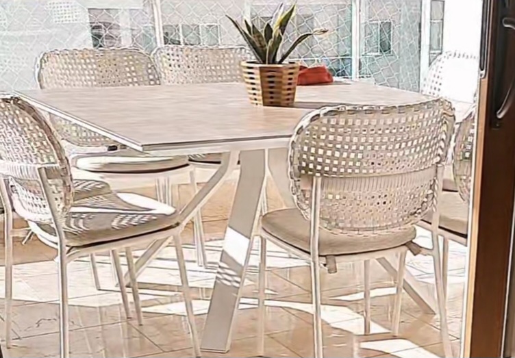 muebles y colchones - Mesa con sillas