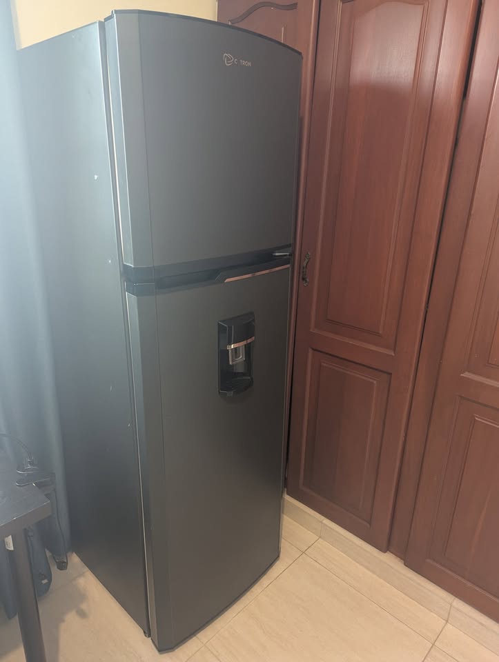 electrodomesticos - Vendo Nevera Cetron 22” congelador arriba (“Top fr 0