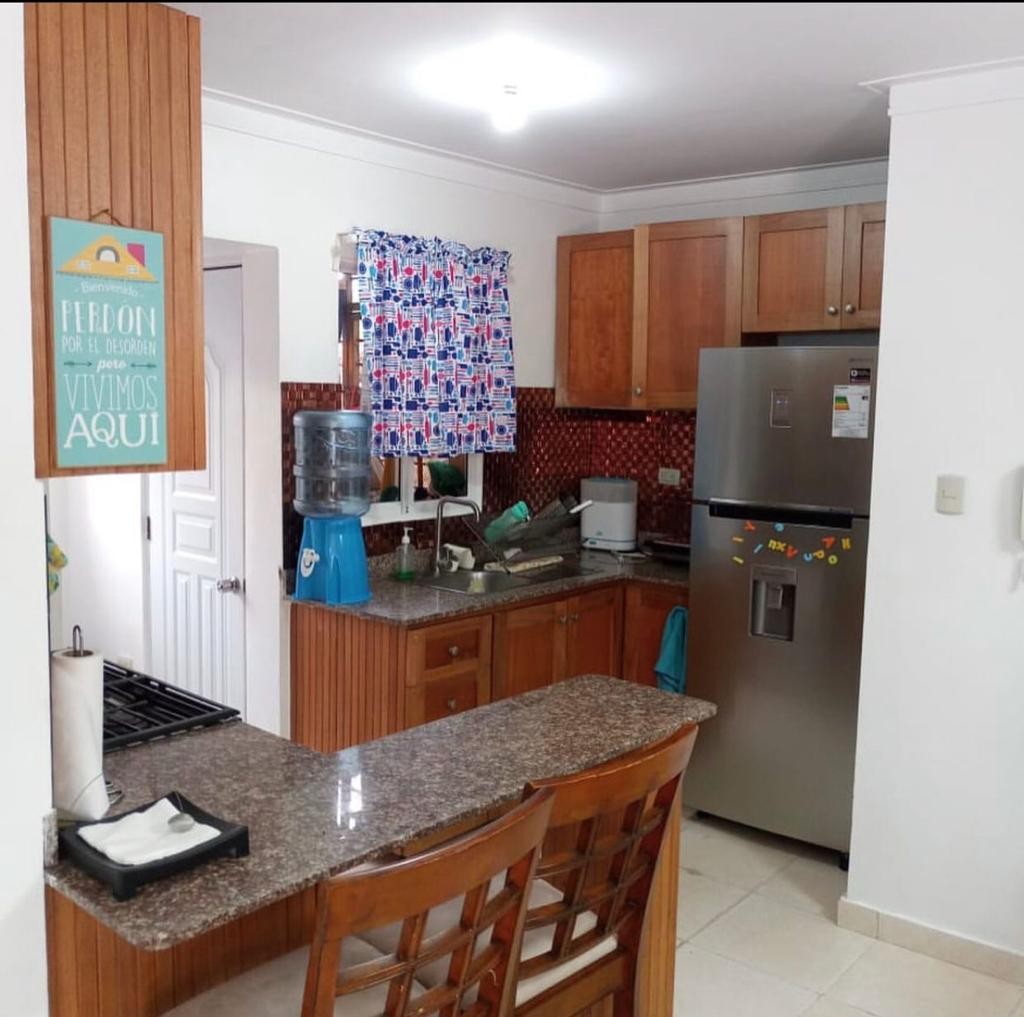apartamentos - Se vende apartamento en Altos de Arroyo Hondo primer piso 4