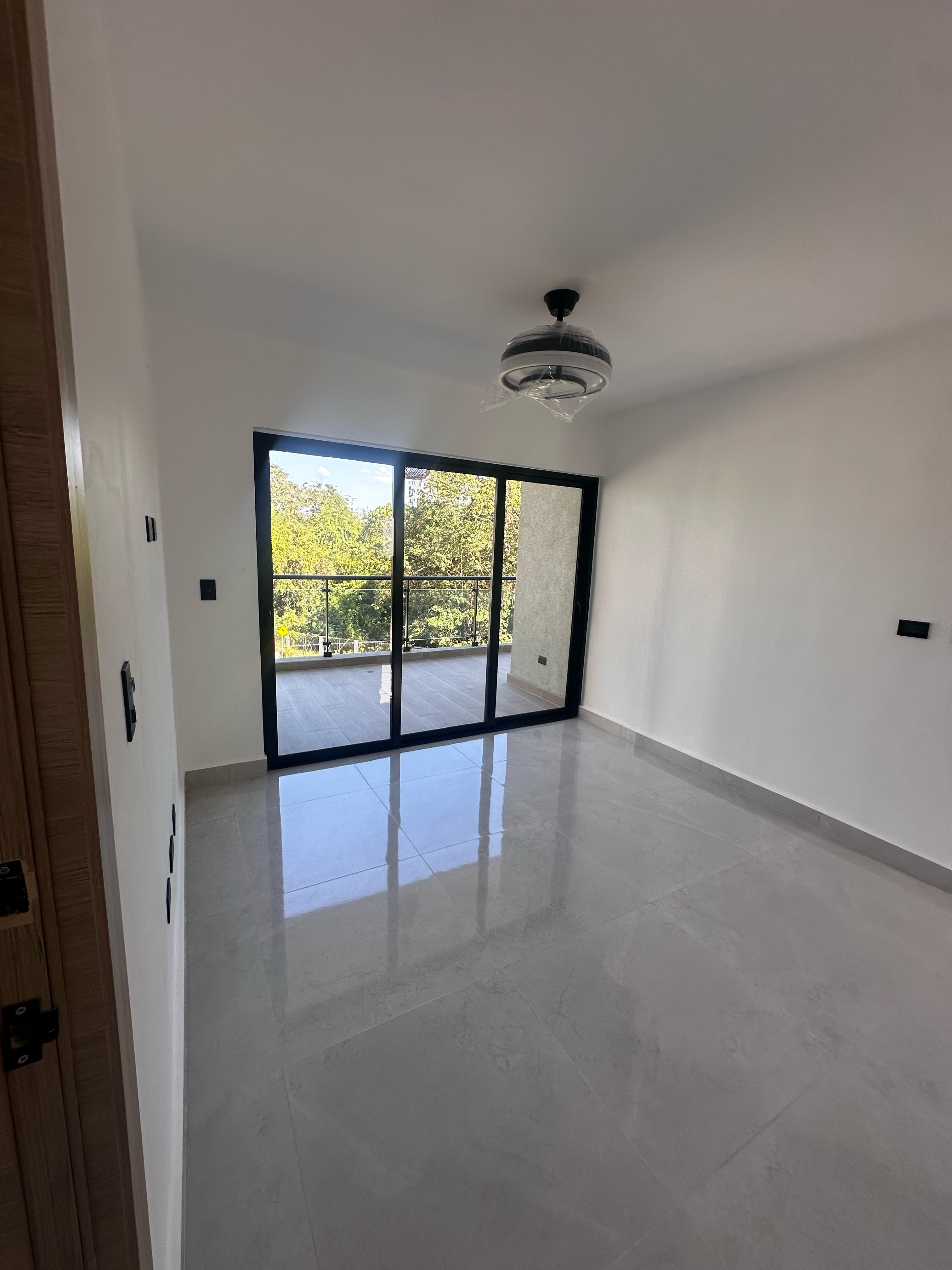 apartamentos - Apartamento en Alquiler, Urb. Thomen  6