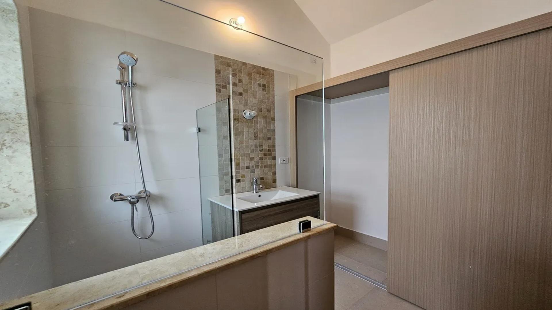 casas vacacionales y villas - Vendo hermosa en Punta Cana Village 8