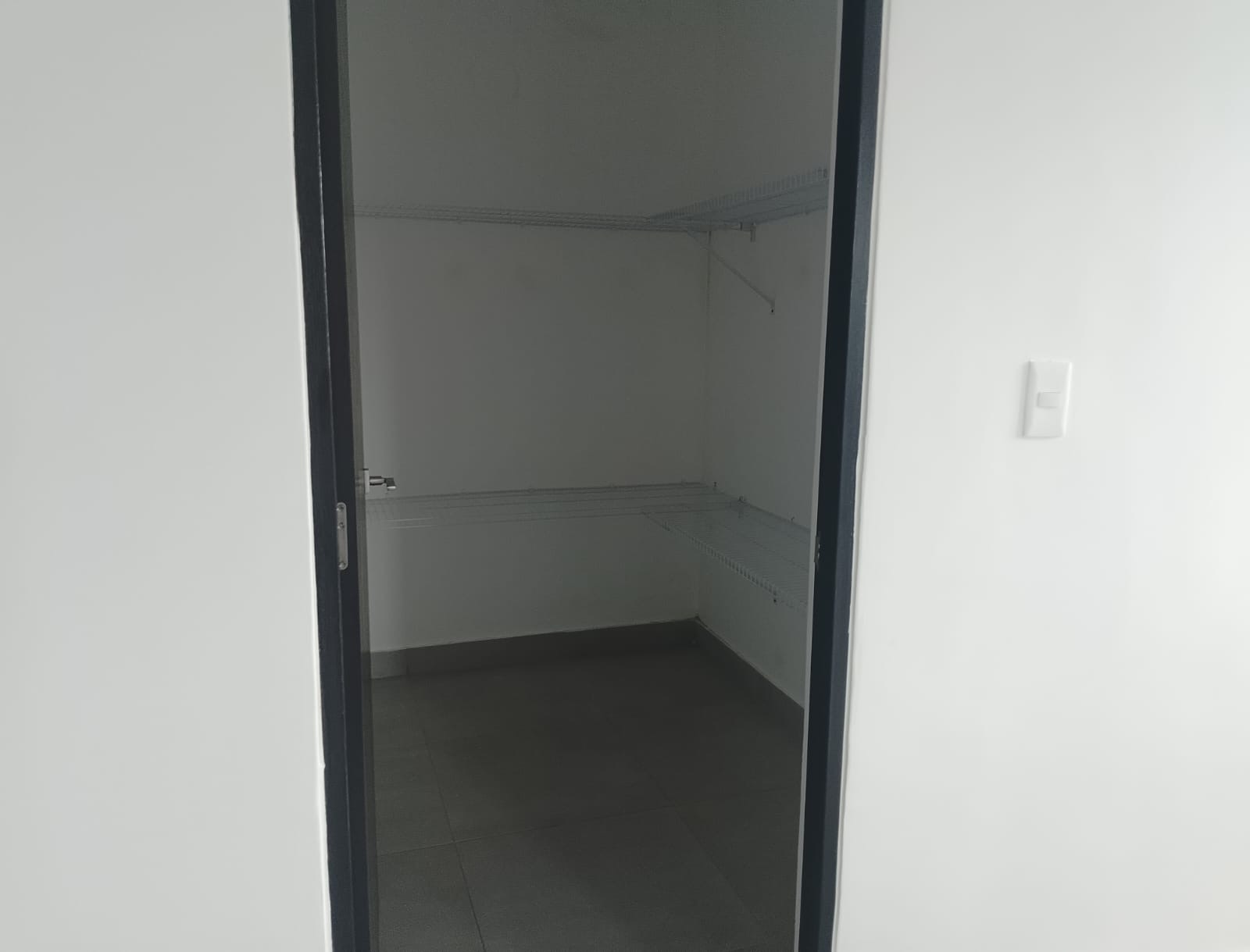 apartamentos - Alquiler apartamento en la Cayetano Germosen 2
