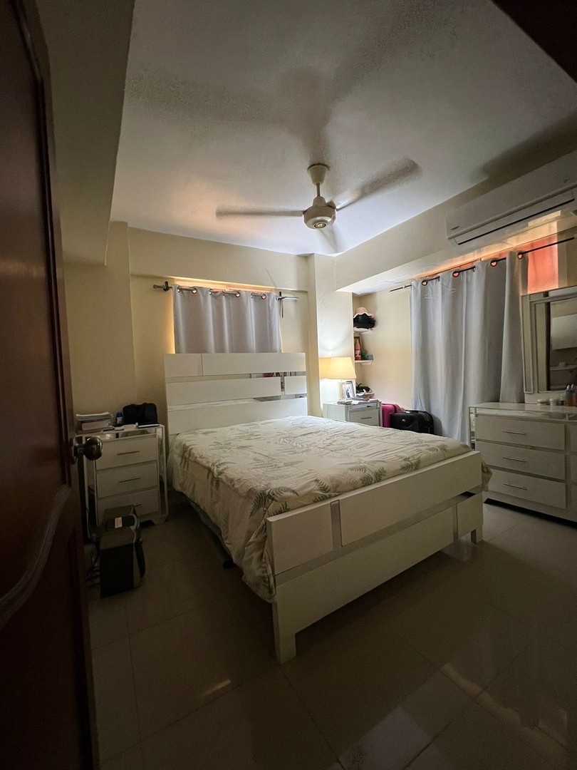 apartamentos -  Ubicación: Próximo al Supermercado Nacional, en la misma calle del Centro Olímp 6