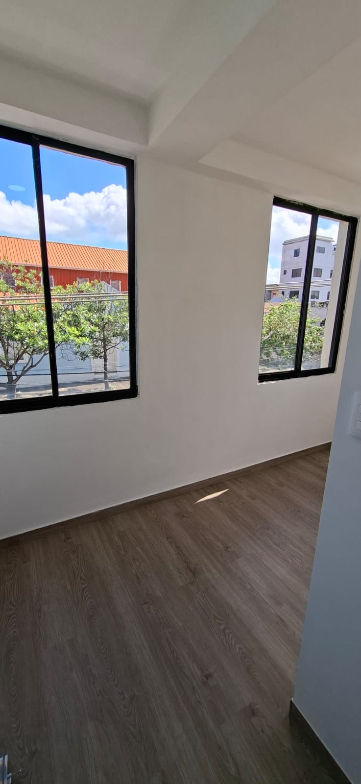 oficinas y locales comerciales - ¡RENTA LOCALES COMERCIALES CENTRO DE SANTIAGO! 2