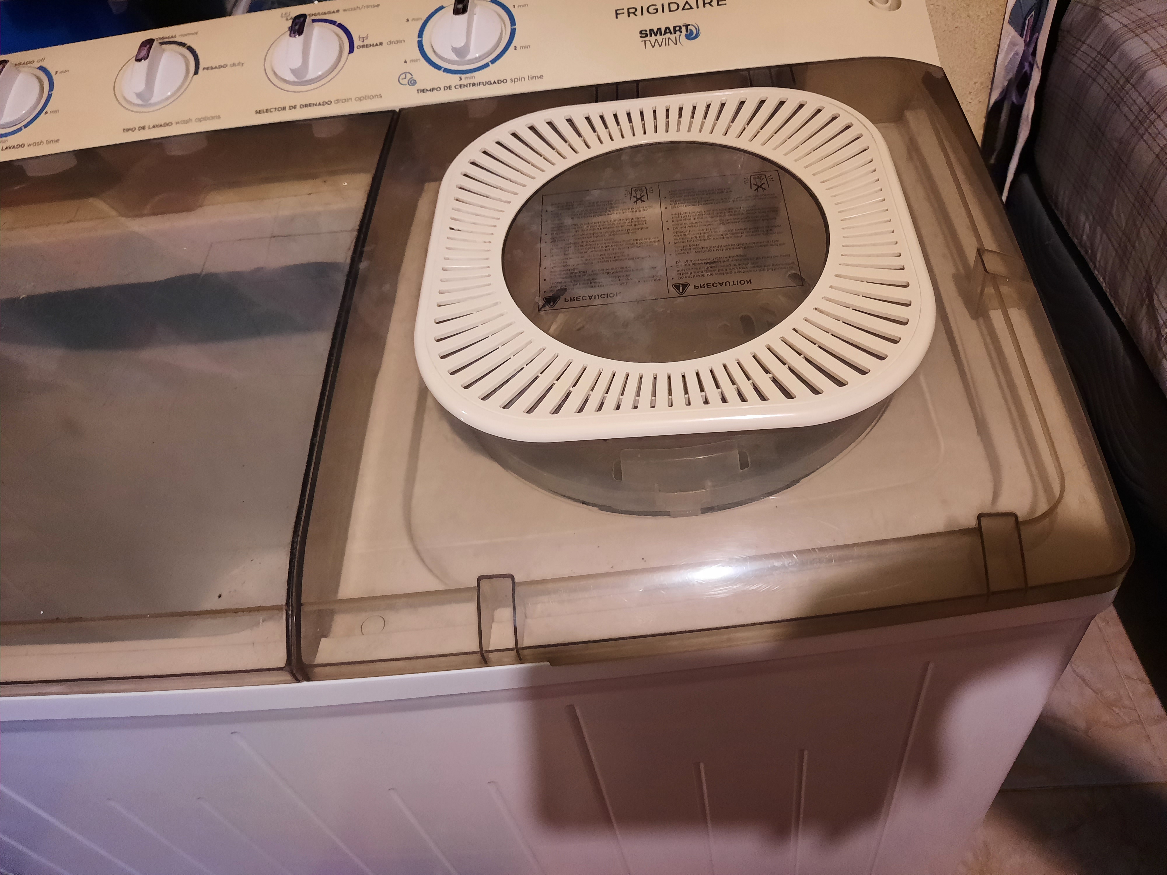 electrodomesticos - Lavadora frigidaire de 28 libras  5