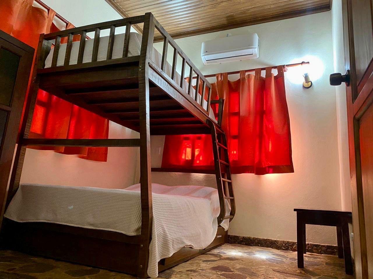 casas vacacionales y villas - Villa en Bonao  9