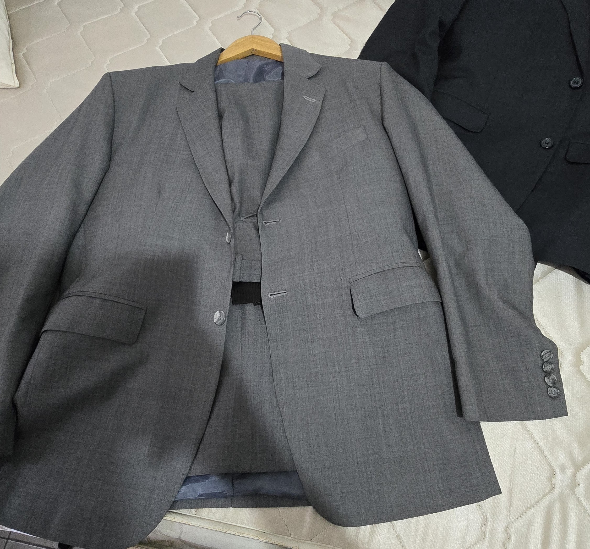 ropa para hombre - **Vendo traje gris 36x30 excelente condiciones 1