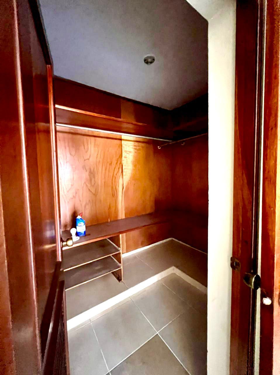 apartamentos - Urbanización Real.   - Sin intermediarios-  Amplio departamento Clásico  3 habit 9