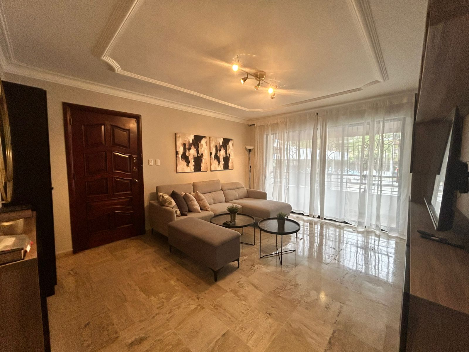 apartamentos - Apartamento Amueblado en Alquiler  Piantini 4