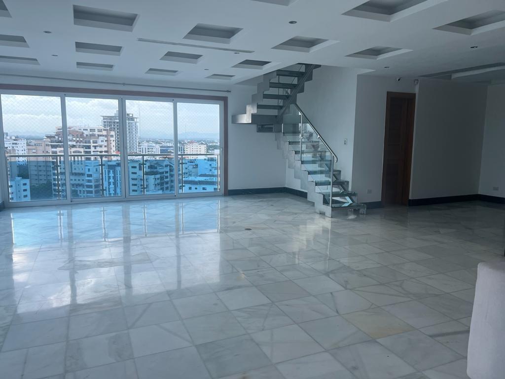 apartamentos - PH en Naco 4 hab. con vista al mar