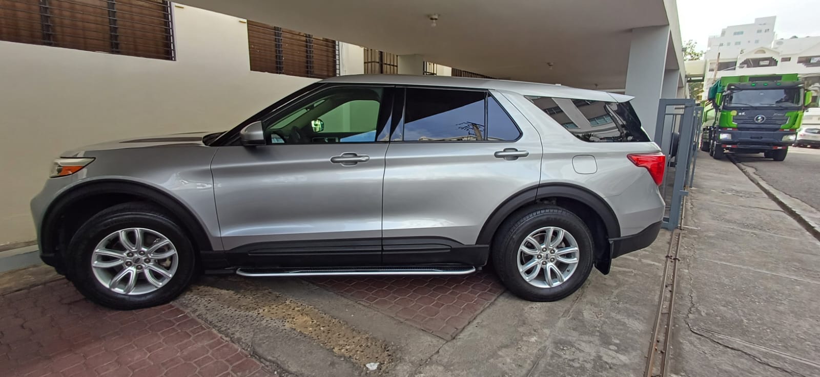 jeepetas y camionetas - Ford Explorer 4x4 2020 3