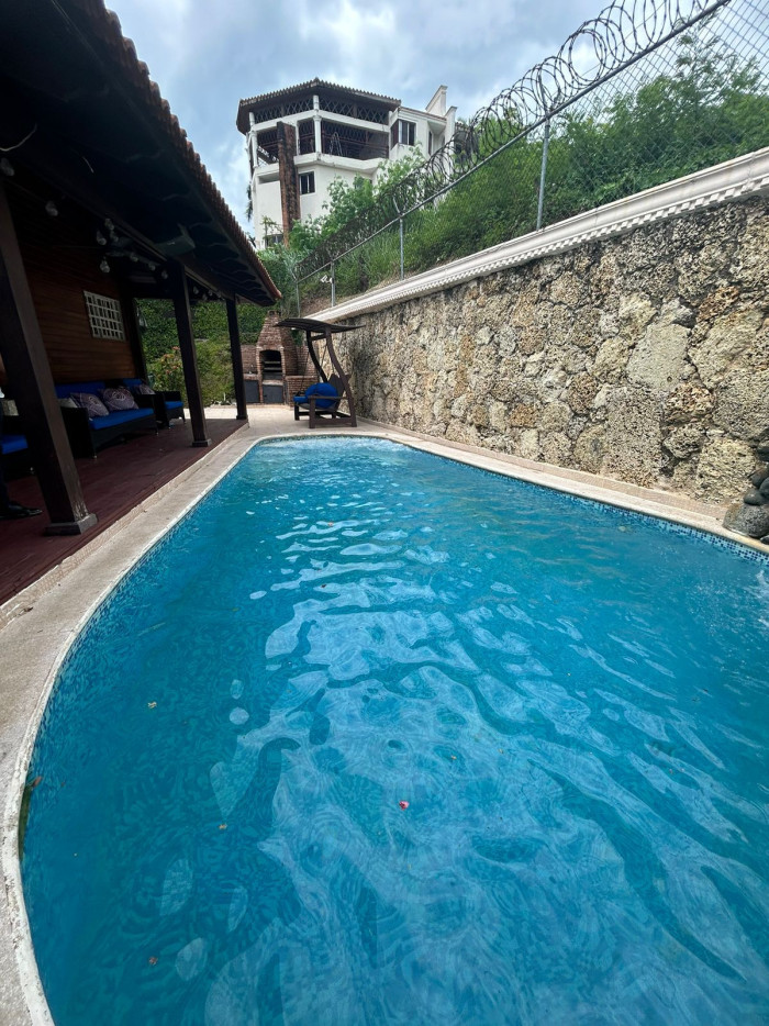 casas - Hermosa casa en venta en Arroyo Hondo III 8