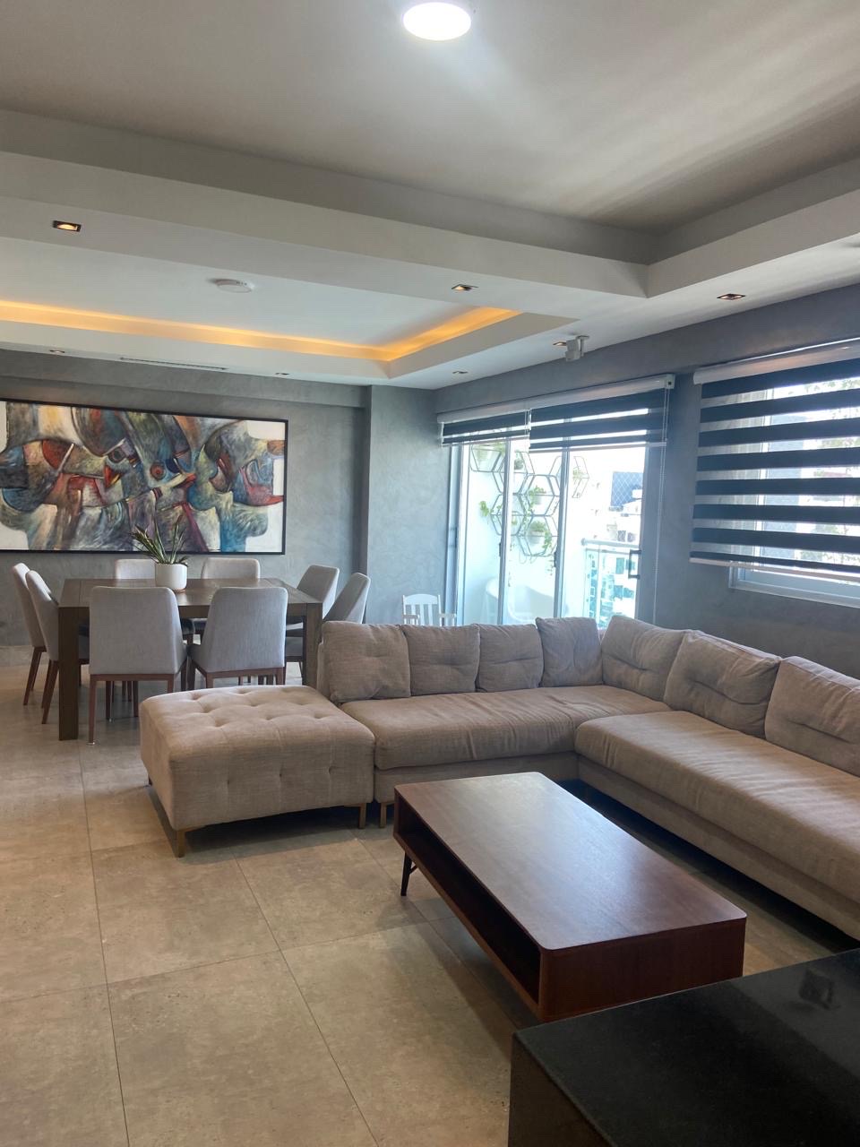 apartamentos - venta de apartamento en Evaristo morales con 172mts piso alto Distrito Nacional  2