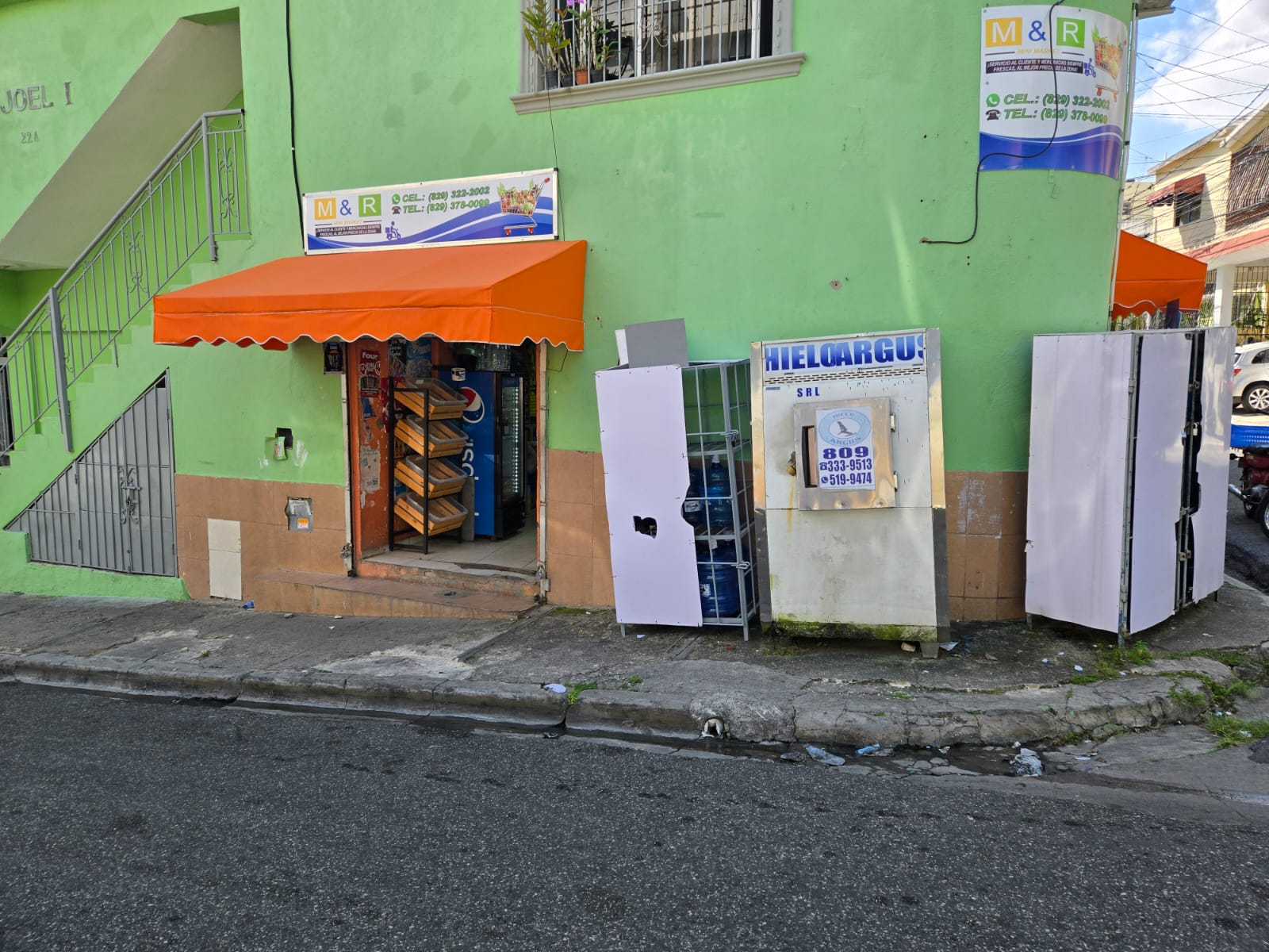 oficinas y locales comerciales - Venta de colmado 2