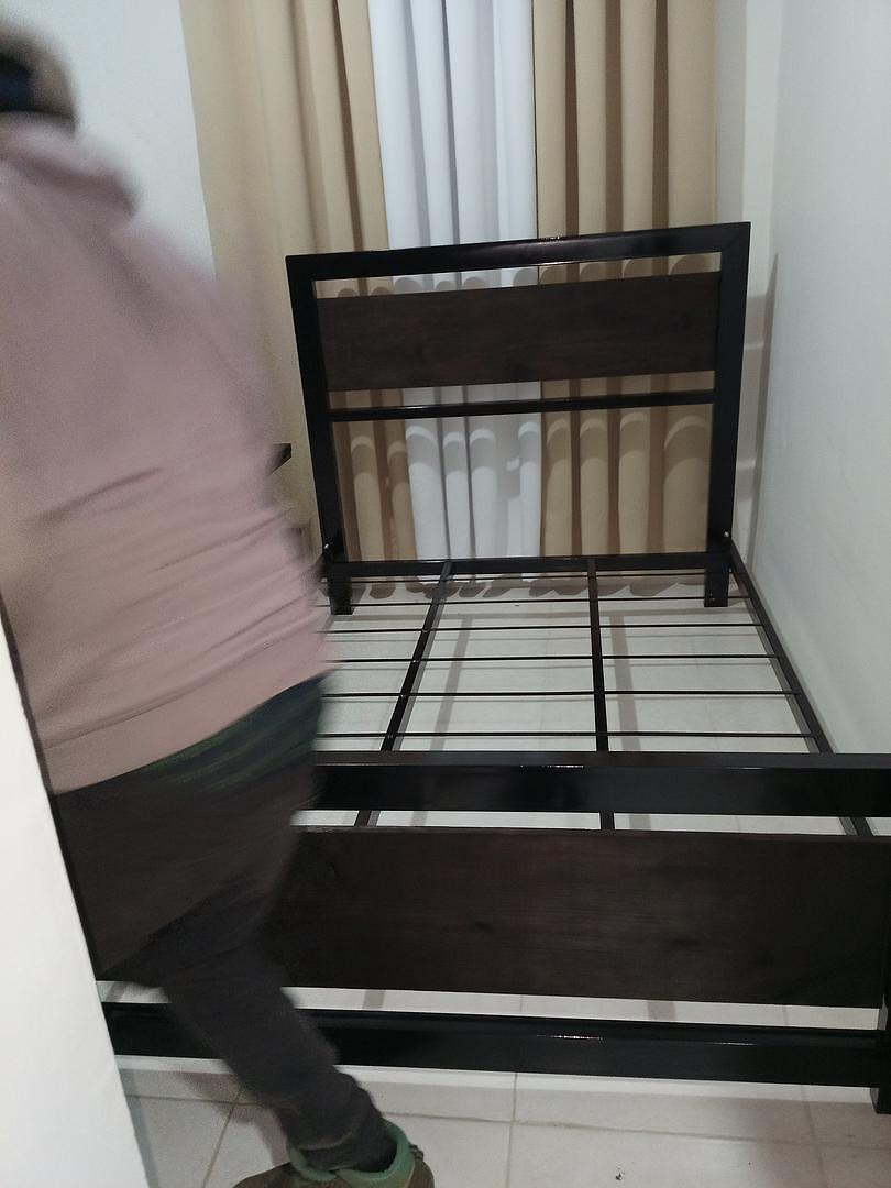 muebles y colchones - base de cama con tapizado 