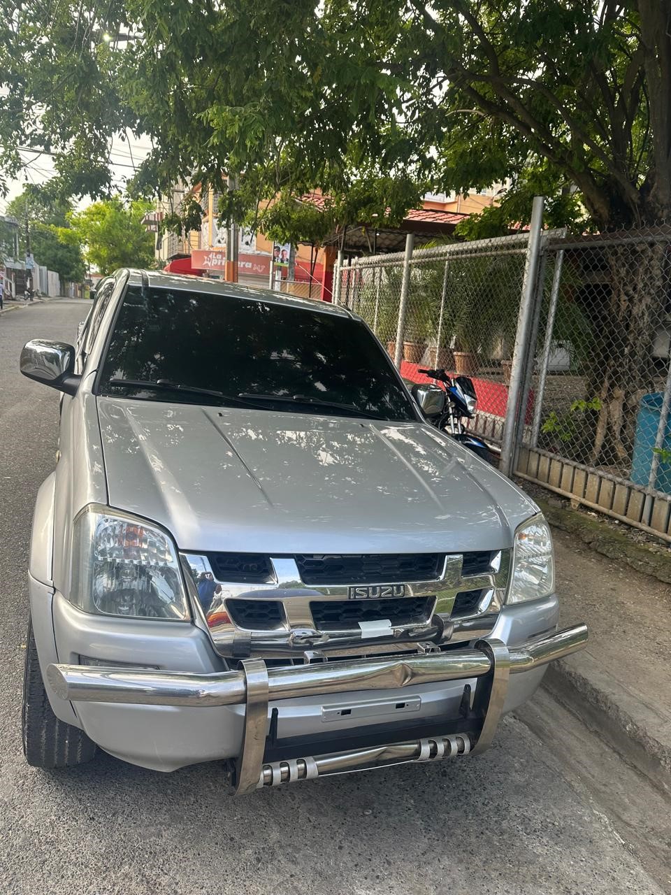 camiones y vehiculos pesados - isuzu Dmax 4x4 2005 3