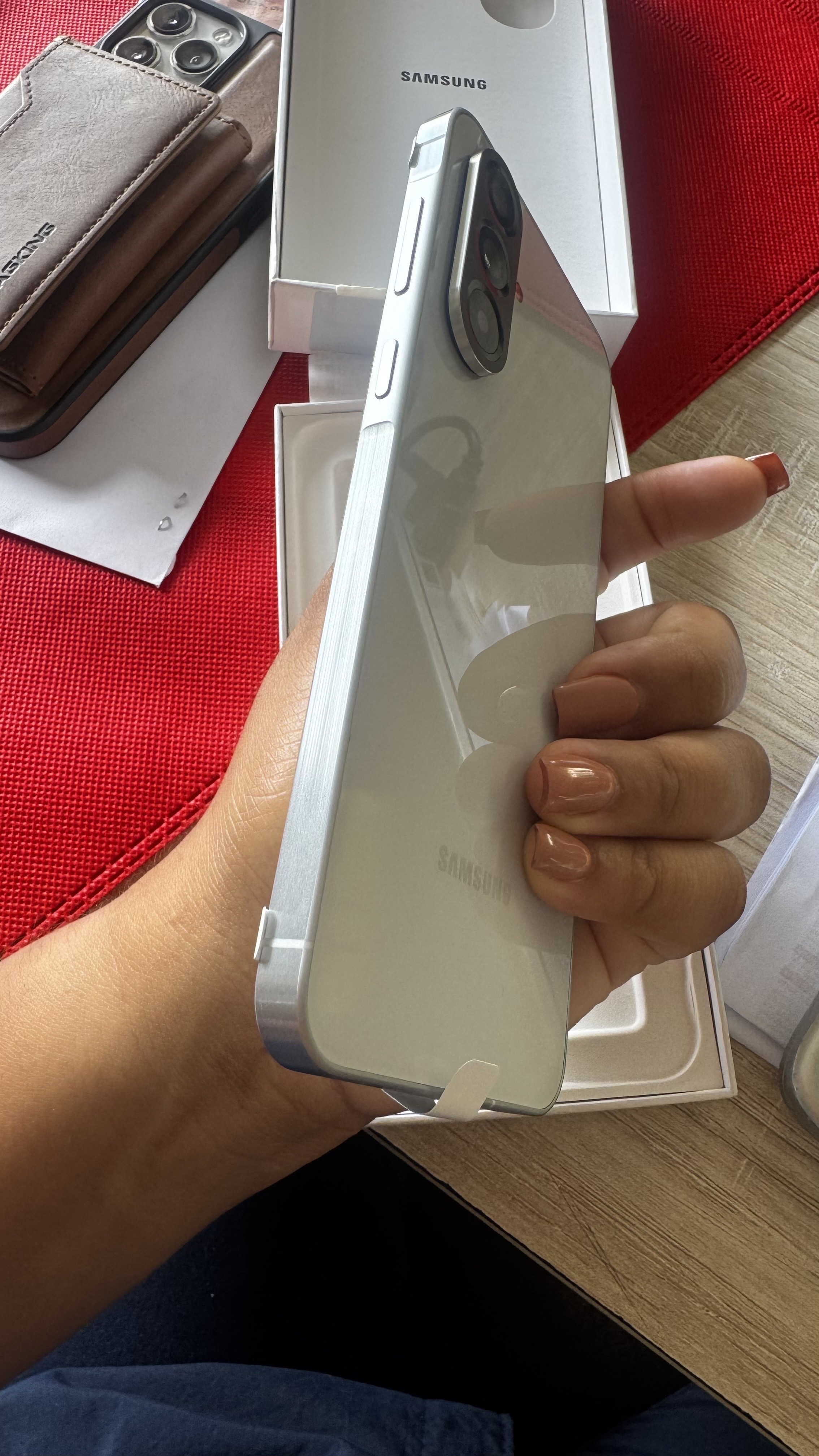 celulares y tabletas - Samsung Galaxy A56 5G 1
