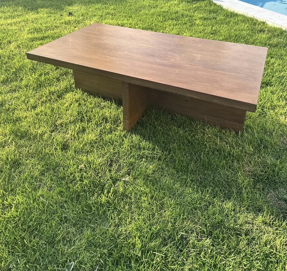 muebles y colchones - Se vende mesa rectangular de madera en RD$8,000 1