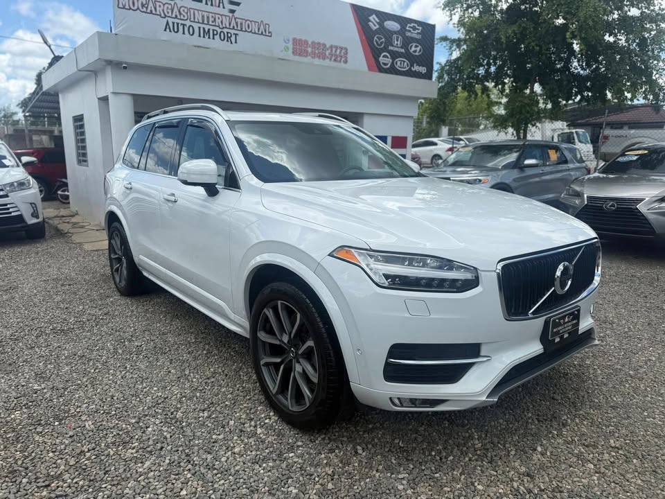 jeepetas y camionetas - VOLVO XC90 T6 MOMENTUN AWD 2019 NUEVA 2