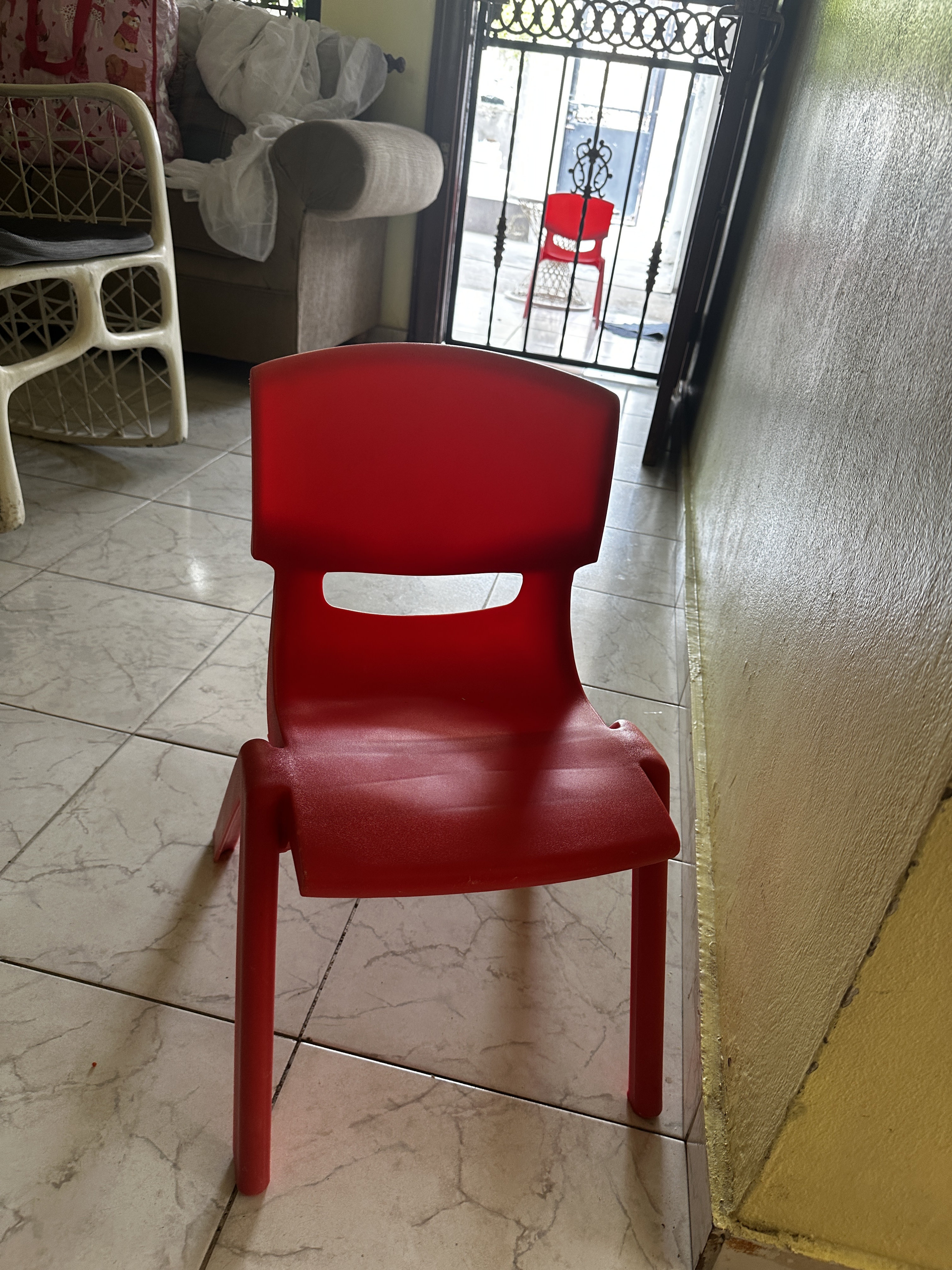 accesorios - sillas y mesa de niños  2