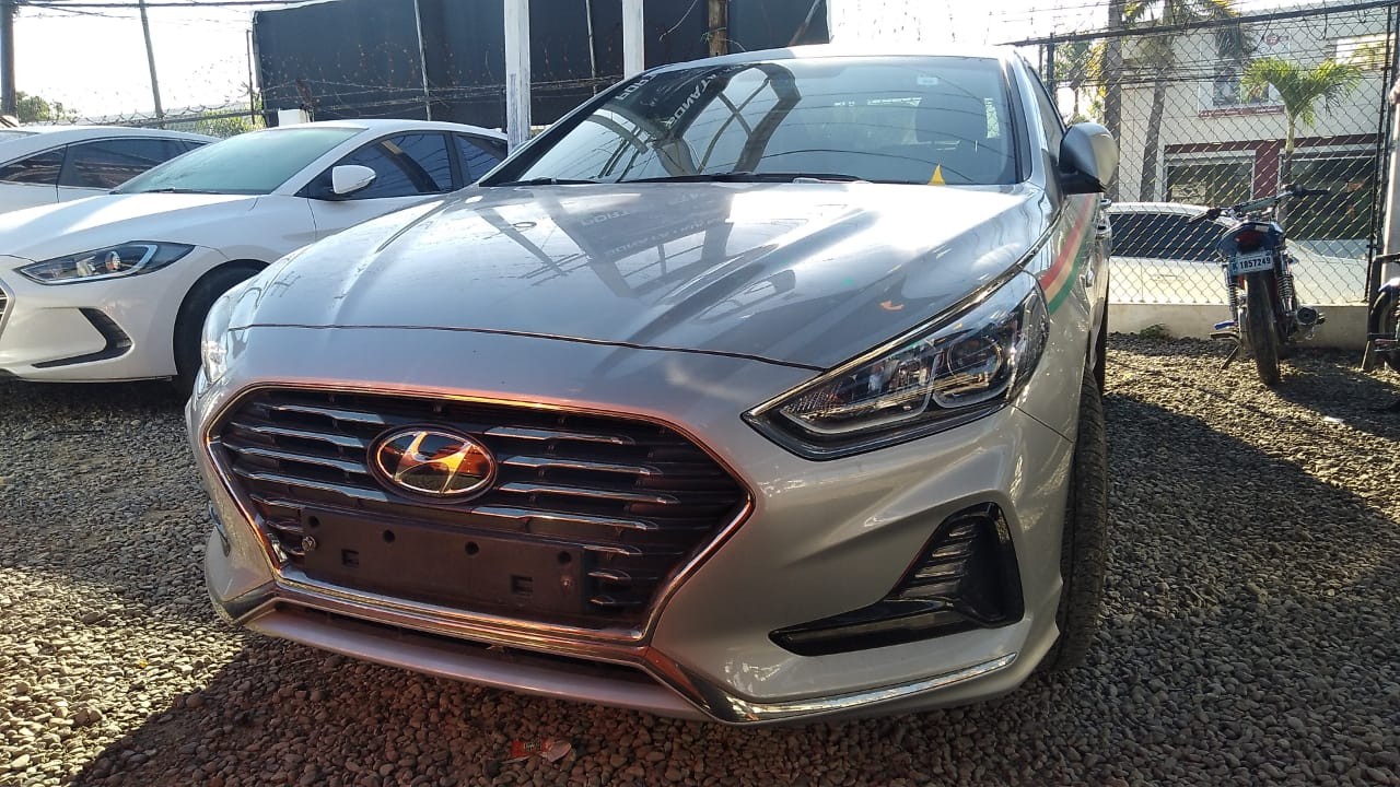 carros - HYUNDAI SONATA NEW RISE 2018 GRIS 0
