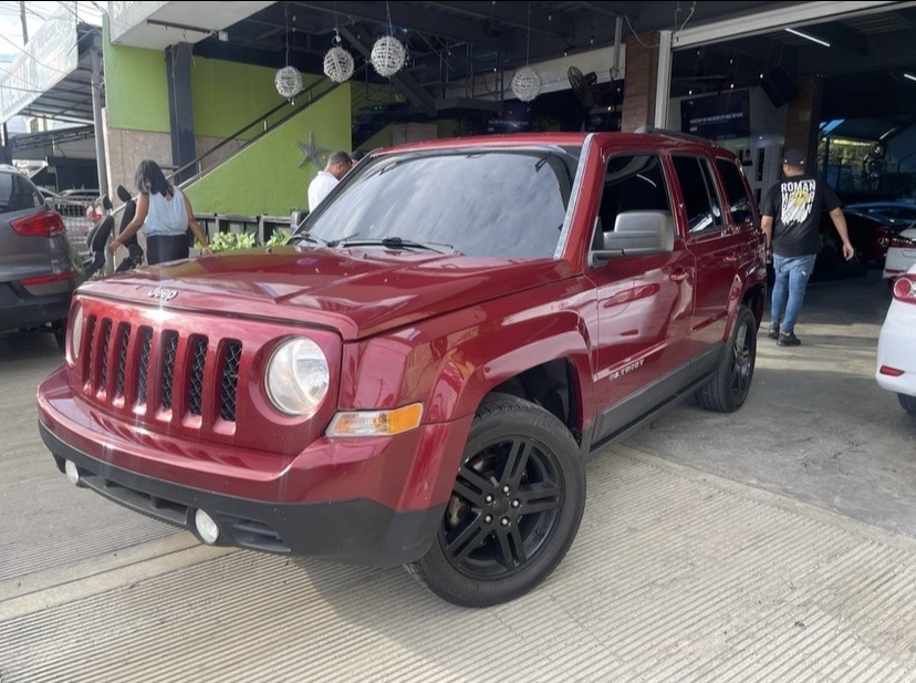 jeepetas y camionetas - Jeep Patriot En Oferta
