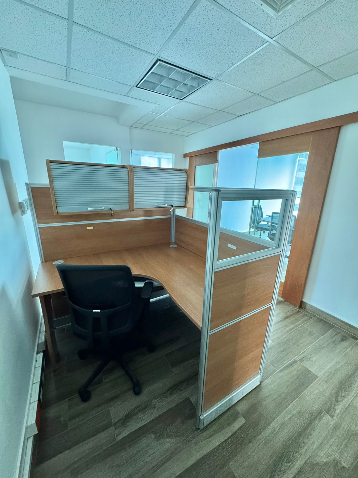 habitaciones y viviendas compartidas - Oficina Corporativa en Alquiler LA ESPERILLA 1