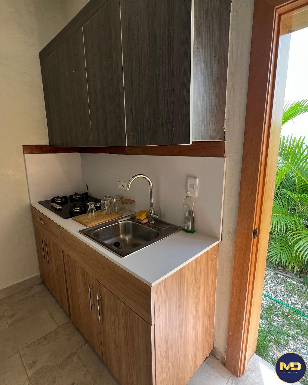 casas vacacionales y villas - Se Vende Villa Amueblada con piscina y terraza ubicada en Playa Nueva Romana  4