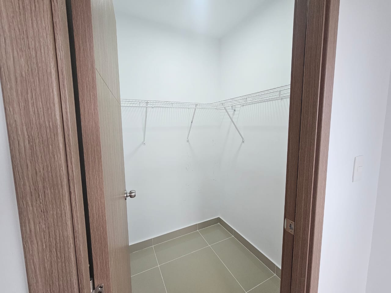 apartamentos - Renta Apartamento con Linea Blanca a Estrenar Epic 8